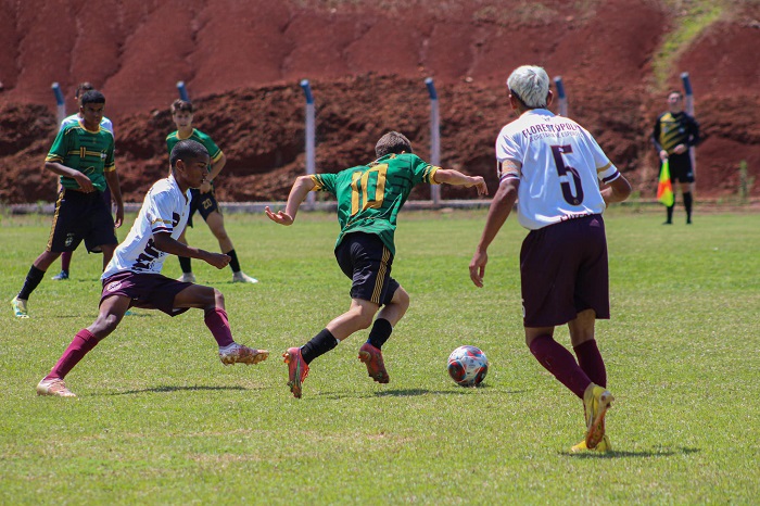 Competição para jovens e masters, Paraná Bom de Bola define