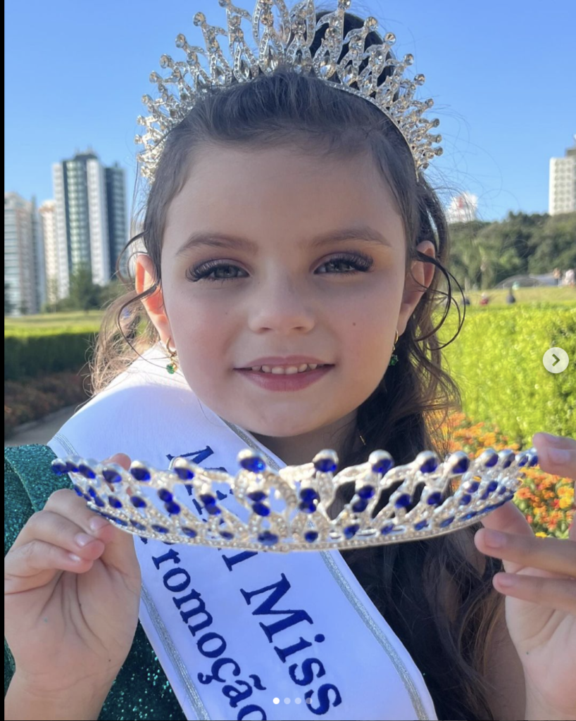 Conheça Milena, a mini miss de Curitiba de 6 anos que vai disputar o ...